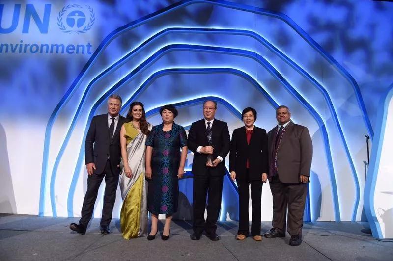 1542936646236674.jpg 1542936646236674.jpg